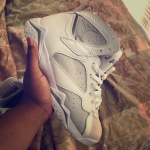 Air Jordan 7 pure money